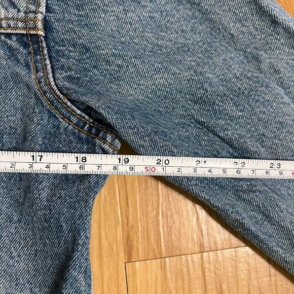 Vintage 90s Calvin Klein Women's Denim Jacket - Picture 3 of 7